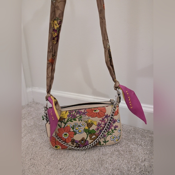 Coach Nolita 19 Floral Bag with Matching Scarf and Frog Prince Keychain - Picture 8 of 11
